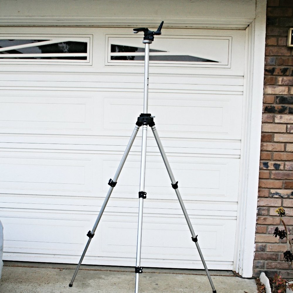 Bogen 3020 professional quality Tripod with Bogen 3028 Head made in ITALY